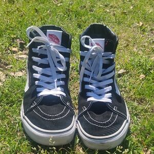 Vans Classic Black and White High-Tops